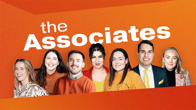 Banner til serien The Associates
