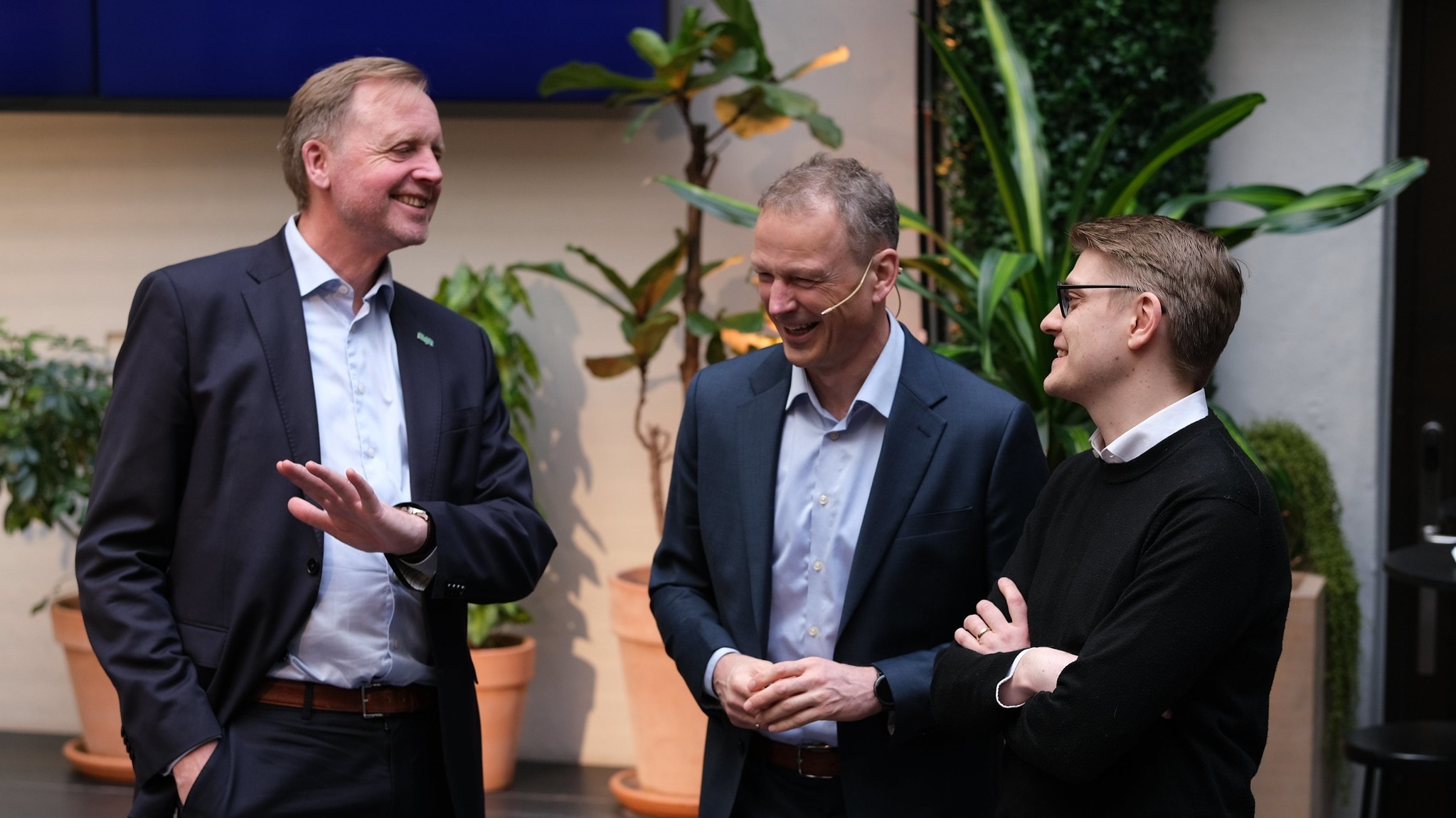 Fra venstre: administrerende direktør i Skift, Bjørn Kjærand Haugland, ZERO-leder, Stig Schjølset, og klimarådgiver i PwC, Erlend Bjørklund